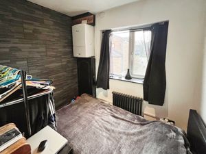 Bedroom- click for photo gallery